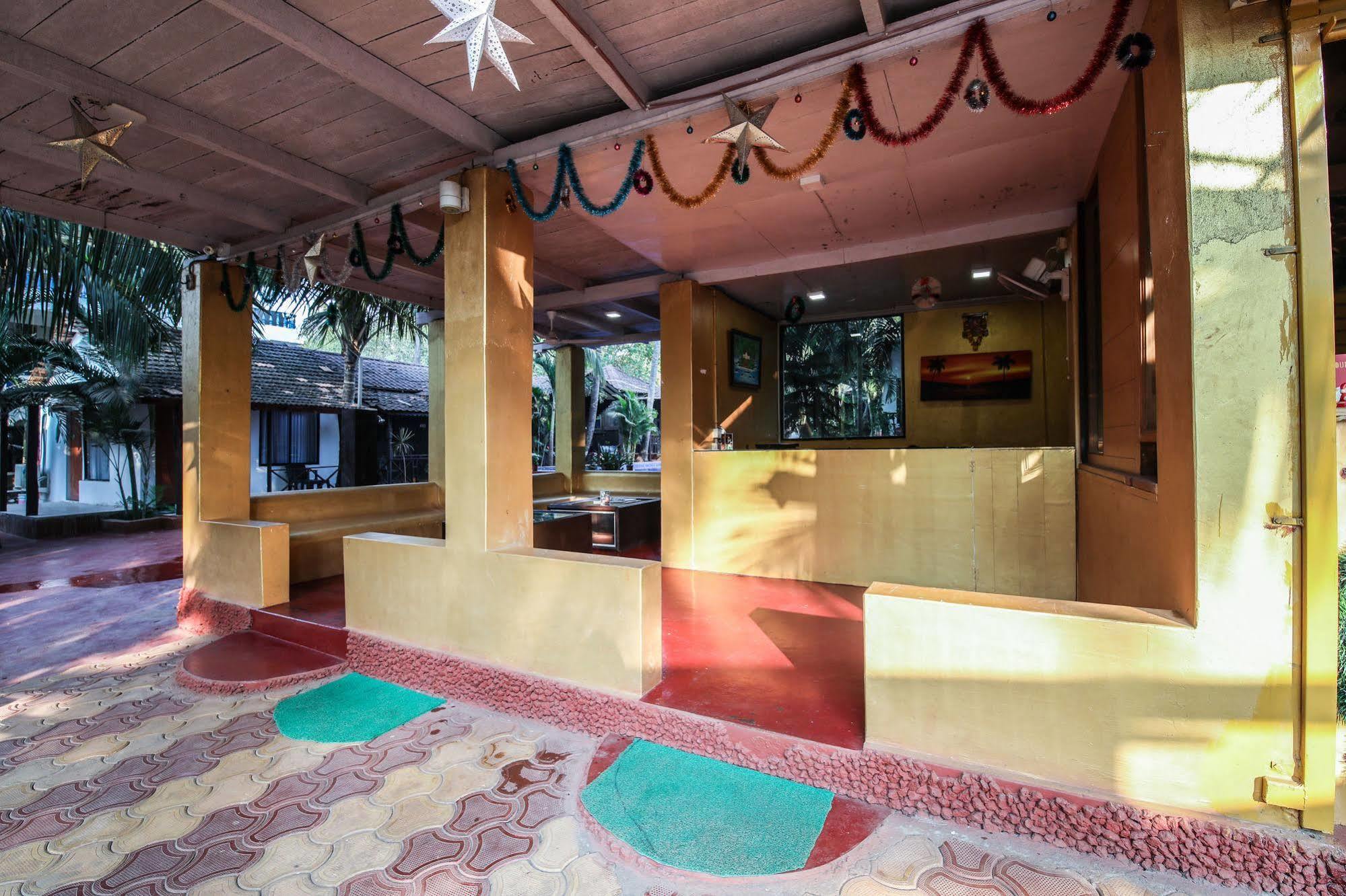 Treebo Trend Ashwem Beach Resort Goa Mandrem Kültér fotó