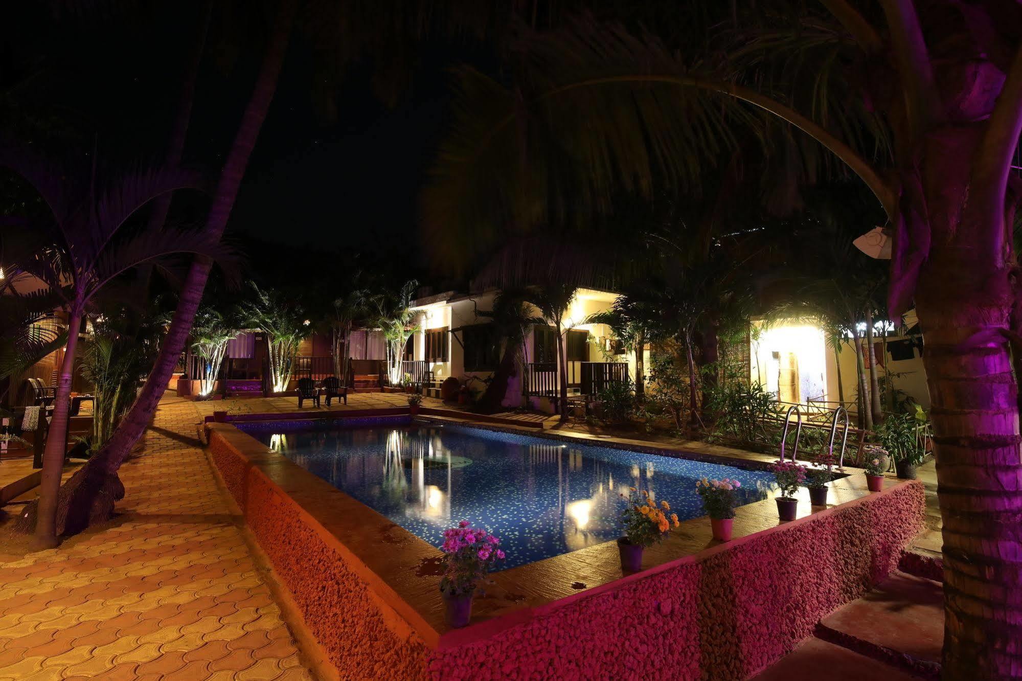 Treebo Trend Ashwem Beach Resort Goa Mandrem Kültér fotó