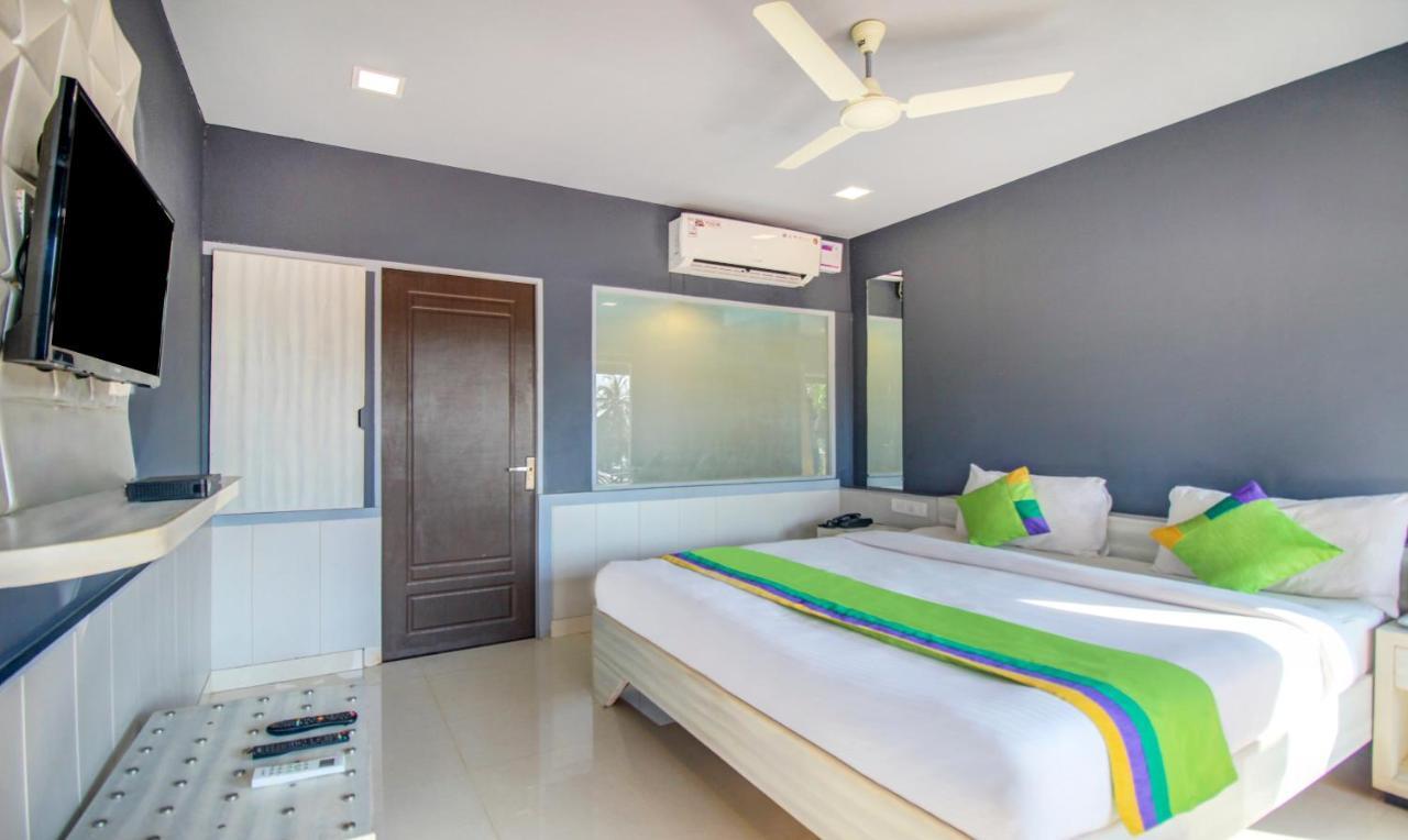 Treebo Trend Ashwem Beach Resort Goa Mandrem Kültér fotó